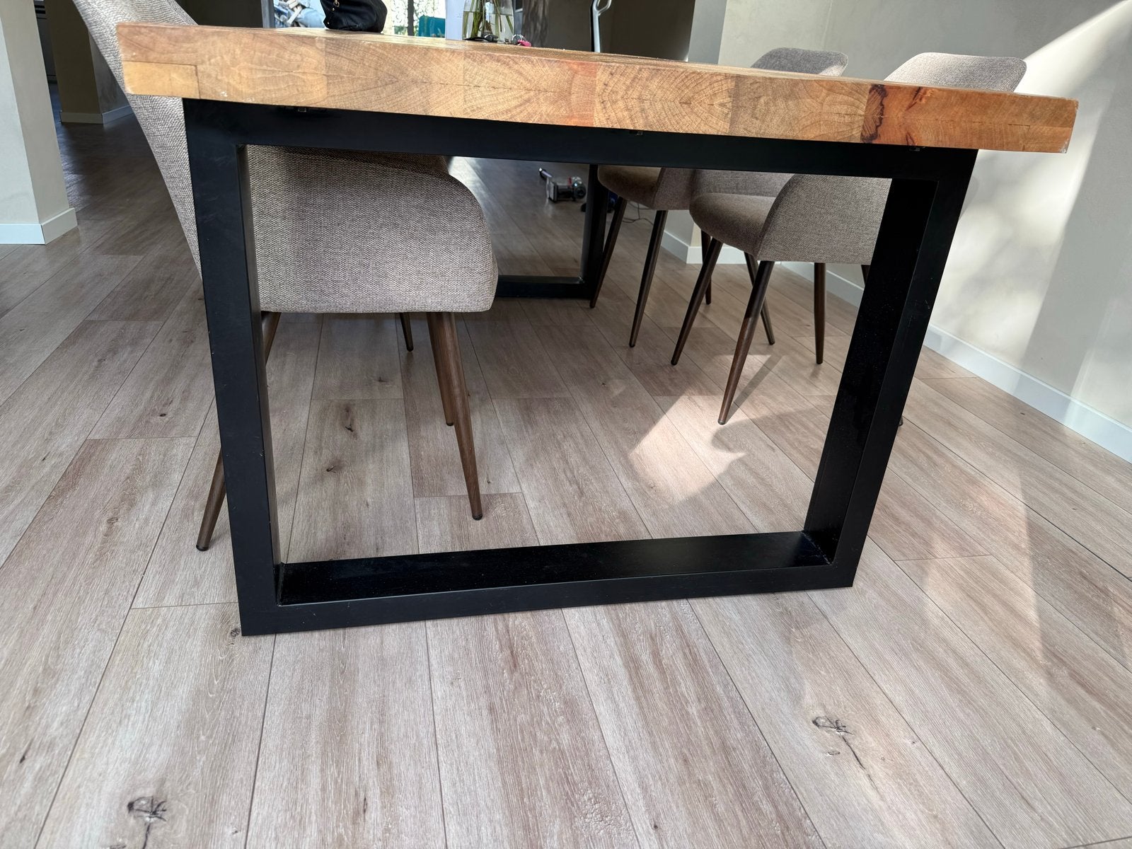 Zwart tafelonderstel voor eettafel, Huis en Inrichting, Ophalen, Tafelpoot, Gebruikt, 100 tot 150 cm