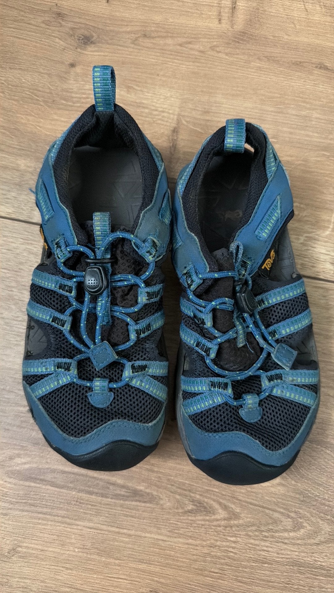 Teva maat 31 dichte neus, Ophalen, Gebruikt, Schoenen