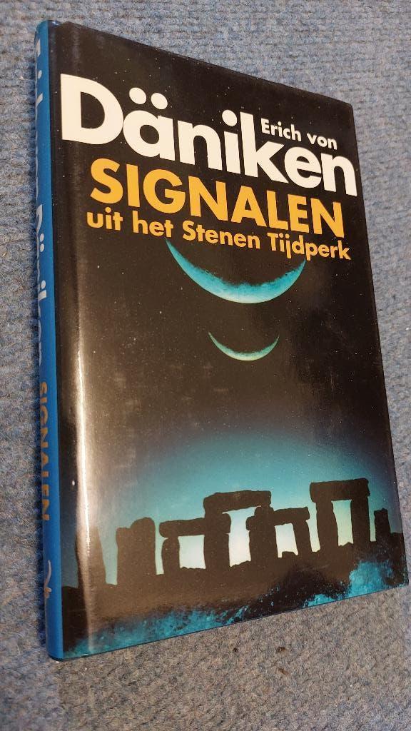 Signalen uit het Stenen Tijdperk, Erich van Daniken, Gelezen, Achtergrond en Informatie, Ophalen of Verzenden, Overige onderwerpen