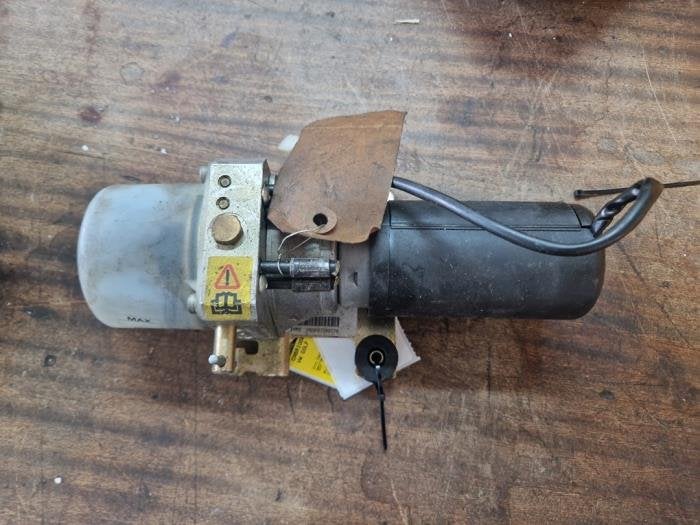 Cabriodak Motor van een Volkswagen Golf, Gebruikt, -, Volkswagen, -