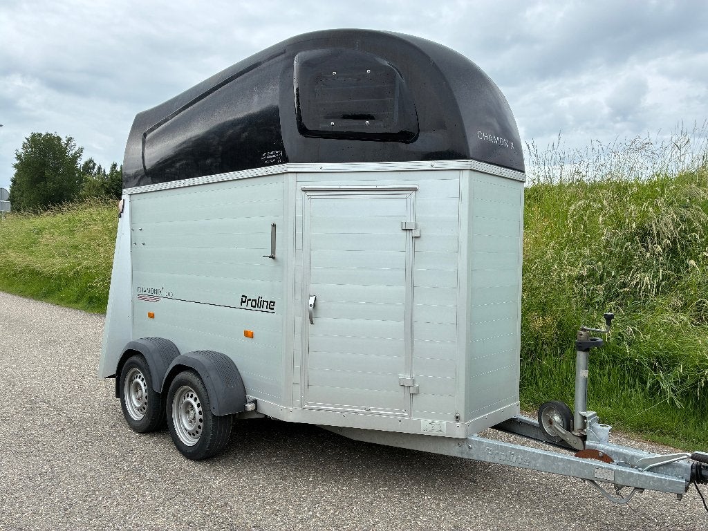 Aluminium Proline Chamonix met zadelkamer  (inruil mogelijk), Dieren en Toebehoren, Paarden en Pony's | Trailers en Aanhangwagens