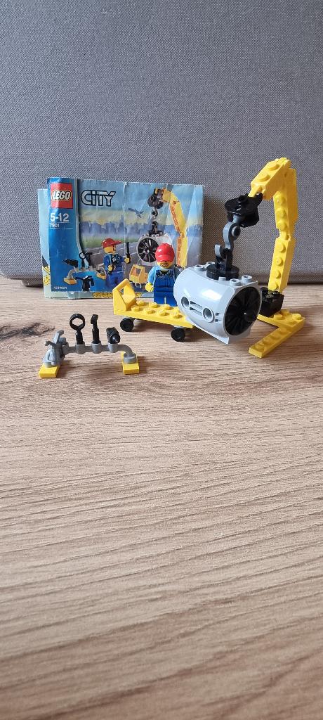 7901 LEGO Vliegtuigonderhoud, Lego, Ophalen of Verzenden, Compleet, Complete set