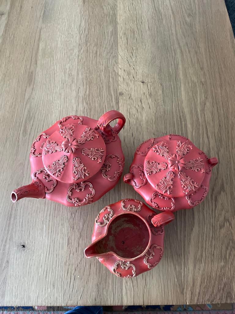 Rood ongeglazuurd theepot melkkan en suikerpot, Gebruikt, Overige typen, Ophalen of Verzenden, Overige stijlen