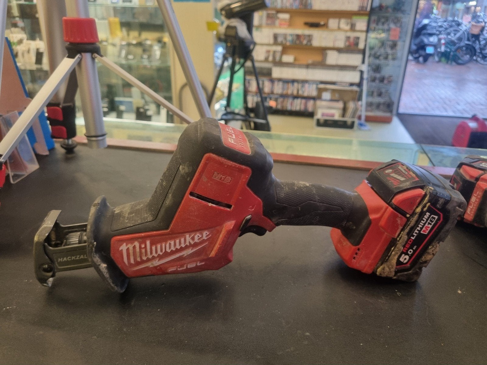 Milwaukee M18 FUEL Reciprozaag - Zo goed als nieuw, Ophalen of Verzenden, Gebruikt