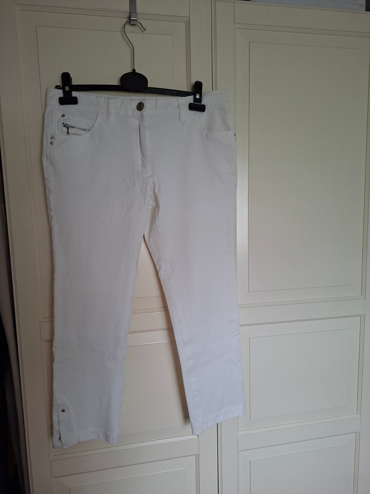 Zerres witte jeans  z.g.a.n.  maat 40, Wit, Ophalen of Verzenden, Zo goed als nieuw, W30 - W32 (confectie 38/40)