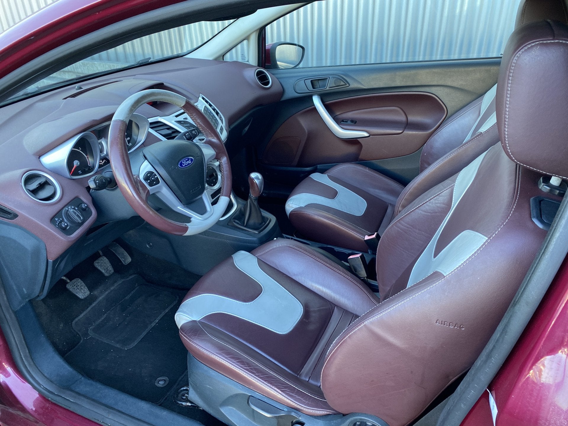 Ford Fiesta 1.25 Ghia 139Dkm, Leer, Clima & Nieuwe APK – I, Voorwielaandrijving, 4 cilinders, 82 pk, Leder