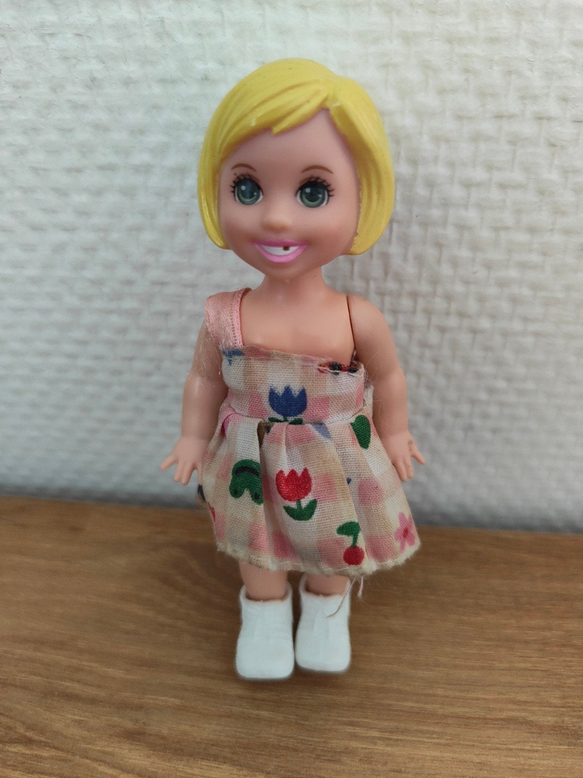 Barbie Kelly / Shelly popje jaren 90 – missing tooth – Matte, Verzamelen, Poppen, Ophalen of Verzenden, Gebruikt, Pop
