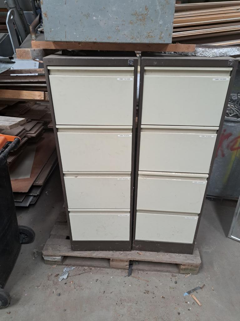 2 order kasten 136 hoog 74 diep 45.5 breed, Ophalen of Verzenden