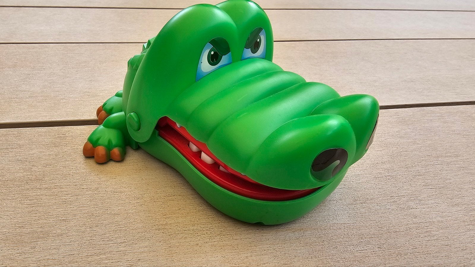 Krokodil met Kiespijn - Leuk familiespel, Ophalen of Verzenden, Zo goed als nieuw, Jongen of Meisje