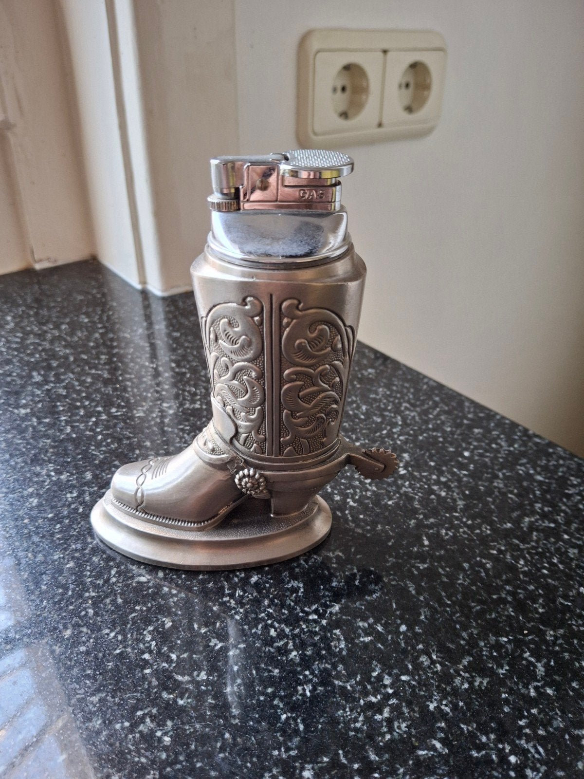 Cowboylaars aansteker., Verzamelen, Ophalen of Verzenden