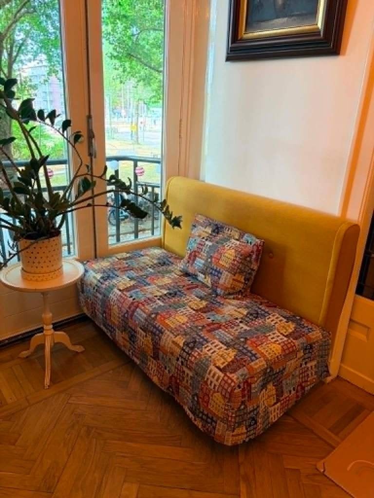 2-seat sofa bed / 2-zits slaapbank, Ophalen, Gebruikt, Geel, Tweepersoons
