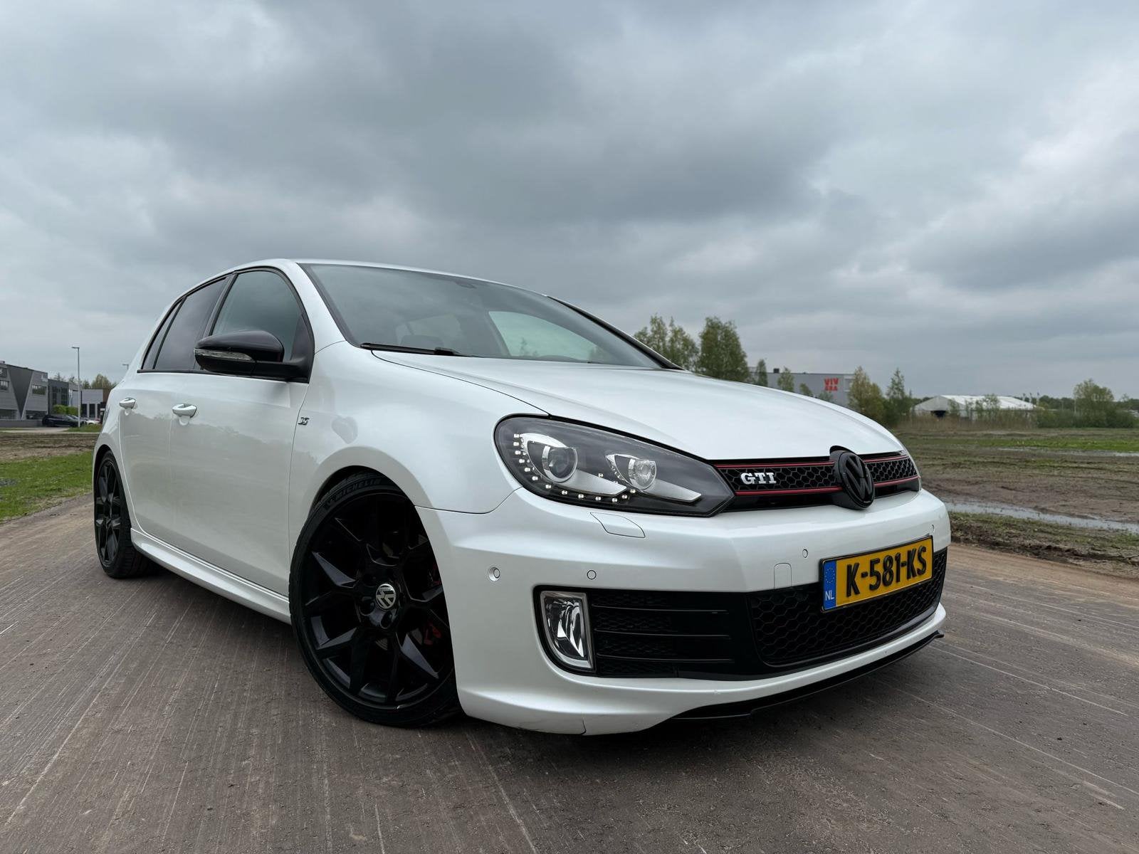 Volkswagen Golf 2.0 GTI 380 pk DSG 2012 Wit, Auto's, Volkswagen, 4 cilinders, 1984 cc, Wit, 1320 kg