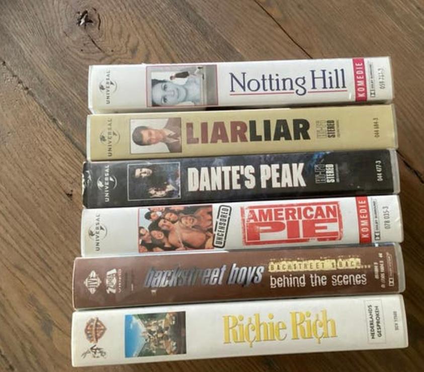 VHS videobanden – klassiekers uit de jaren ’90, Cd's en Dvd's, Vanaf 16 jaar, Ophalen of Verzenden, Gebruikt, Komedie