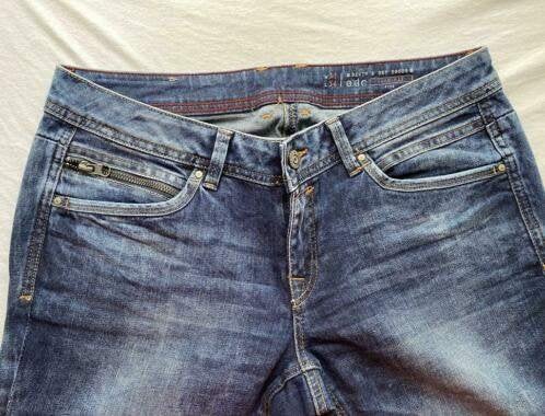 EDC jeans slim fit 31/34, Ophalen of Verzenden, Zo goed als nieuw, Blauw, Overige jeansmaten