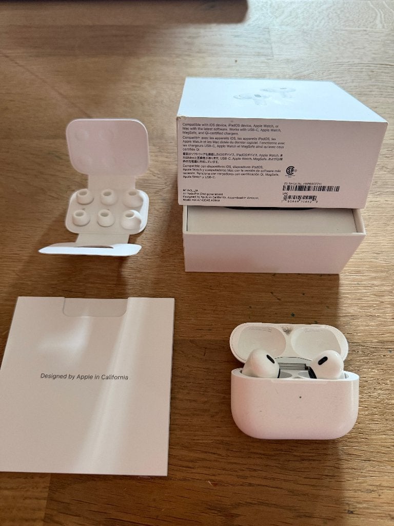 Apple AirPods Pro 2 (usb-c) model A3047, A3048, A2968, In-ear, Ophalen of Verzenden, Zo goed als nieuw, Draadloos