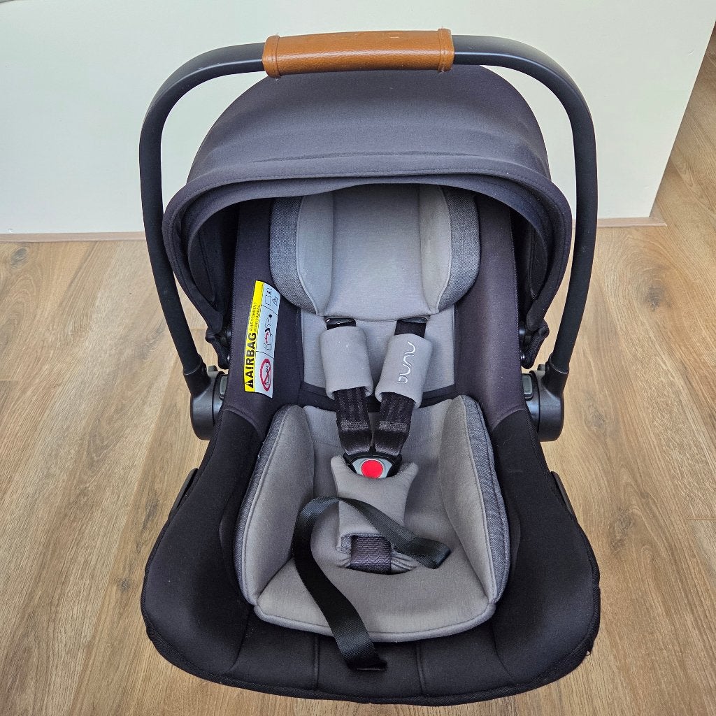 Nuna Pipa Next Autostoeltje (Caviar), Kinderen en Baby's, Autogordel of Isofix, Gebruikt, 0 t/m 13 kg, Ophalen