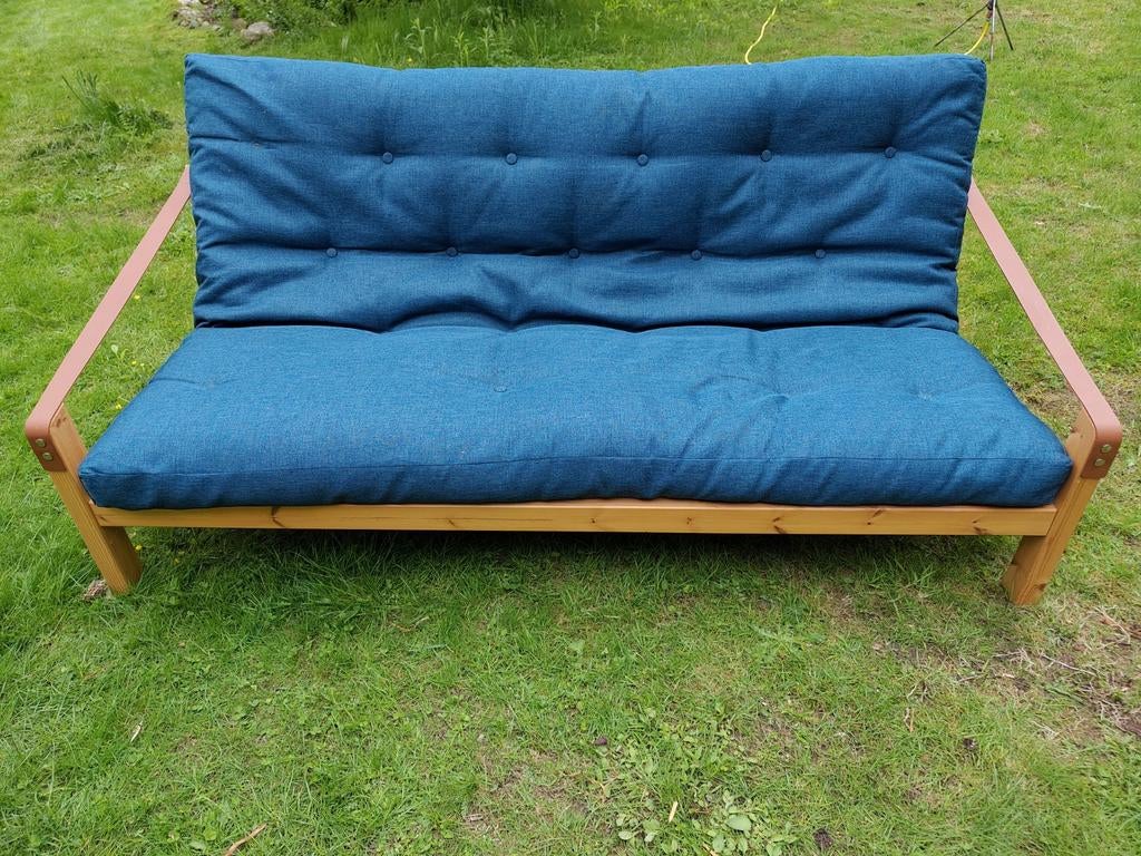Slaapbank - blauw met houten frame, Huis en Inrichting, Banken | Bankstellen, Ophalen, Gebruikt, 150 tot 200 cm, Tweepersoons