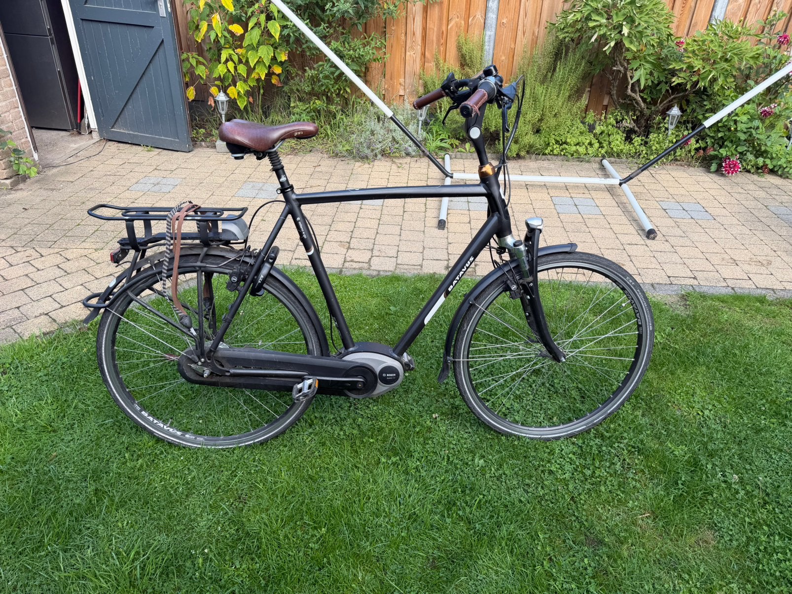 Batavus Milano E-go Bosch – framemaat 65 – zonder accu, Fietsen en Brommers, Ophalen, Velgrem, Versnellingen, Batavus
