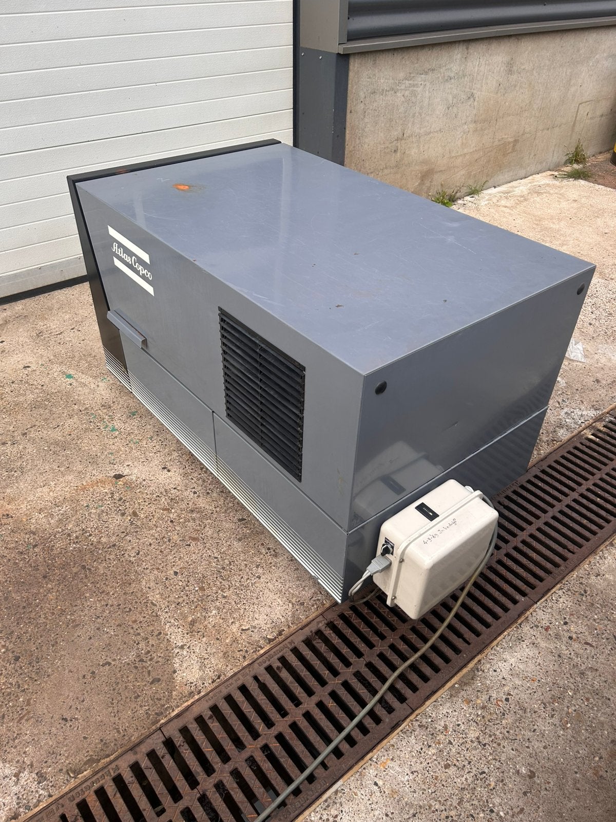 Atlas copco LE9, 100 liter of meer, Ophalen, Zo goed als nieuw