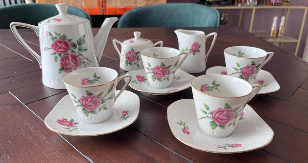 Vintage porseleinen theeservies met rozenmotief, Ophalen of Verzenden