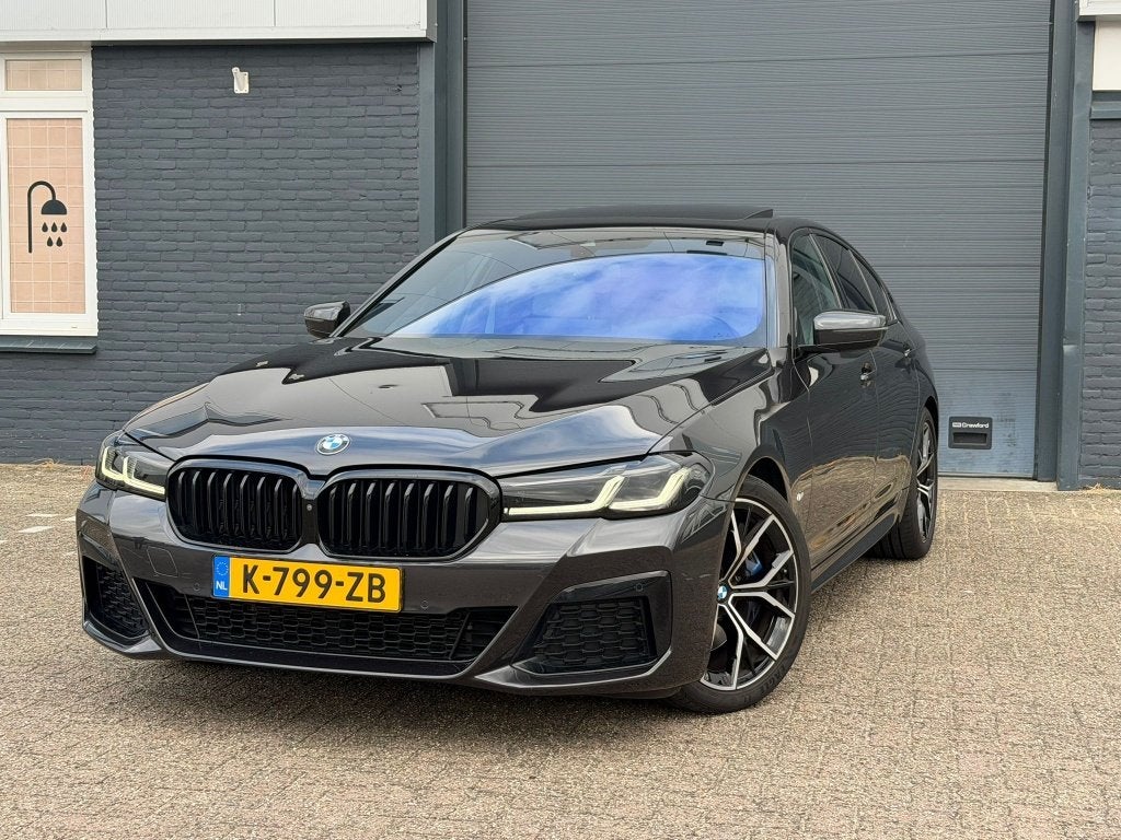 BMW 5-Serie 530i High Excecutive M-Sport | GARANTIE BIJ BMW, Auto's, BMW, Automaat, 1998 cc, Beige, 4 cilinders