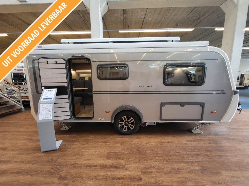 Eriba Feeling 470; enkele bedden, compleet met mover, Standaardzit, Schokbreker, Bedrijf, 5 tot 6 meter