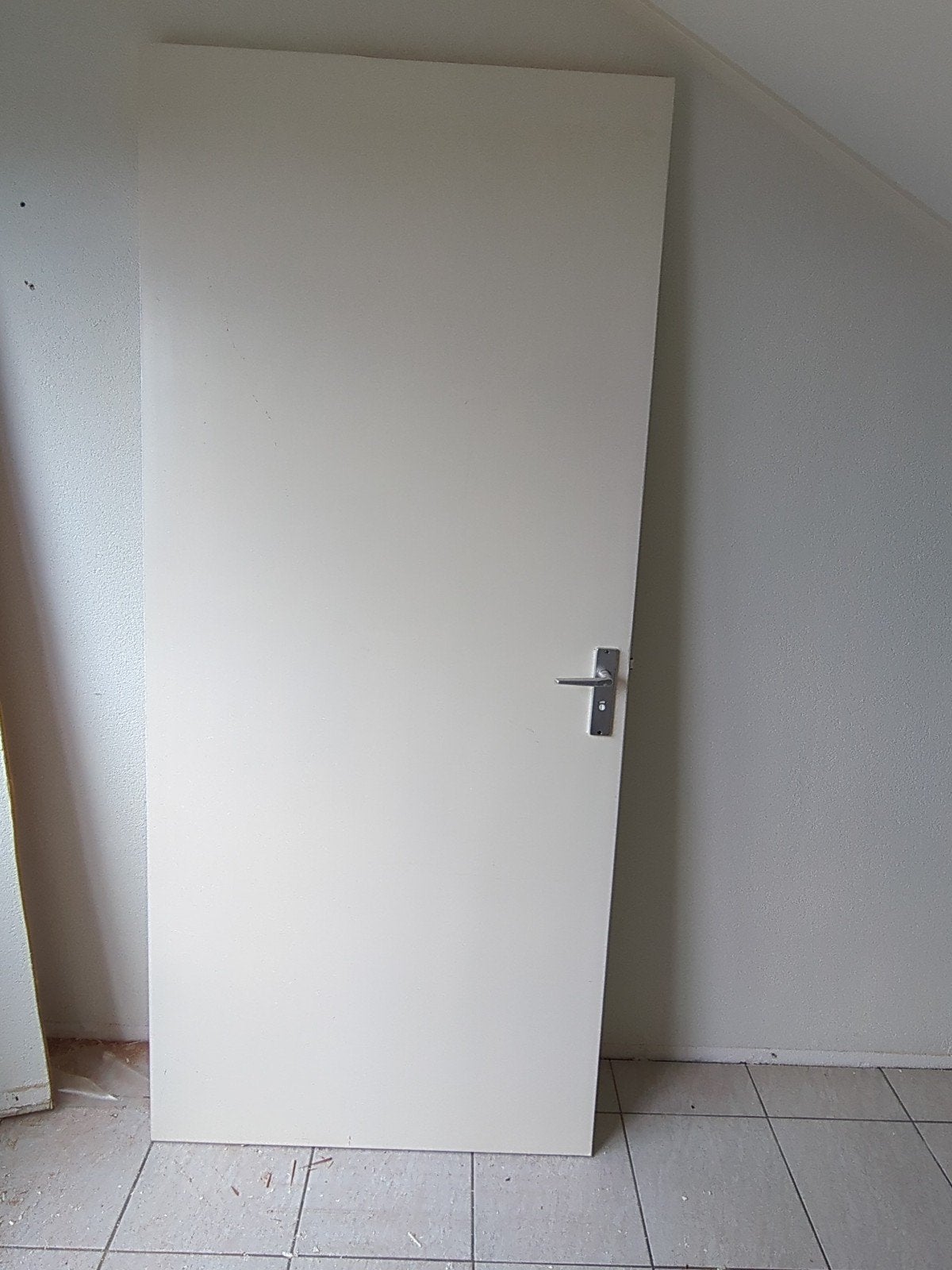Stompe roomwitte binnendeur met WC slot, 211,5 x 93cm, Ophalen