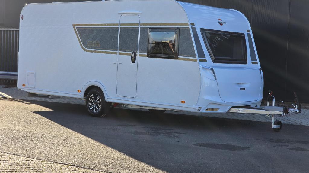 Bürstner Averso 465 TS, Caravans en Kamperen, Caravans, Rondzit, Schokbreker, Bedrijf, 5 tot 6 meter