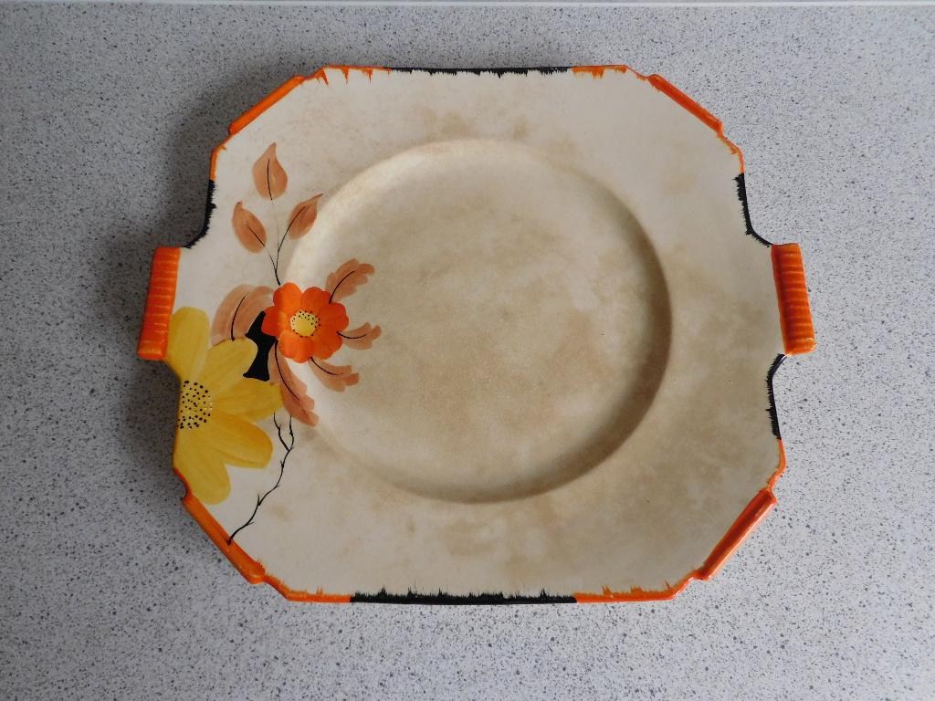 Bord 31x27 cm. Parrot & Co Burslem Made in England, Ophalen of Verzenden