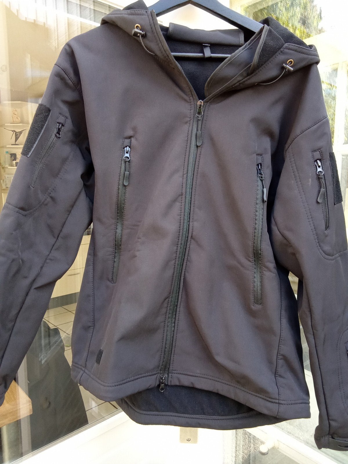 Softshell Jas Maat M - Hondenuitlaatjas, Ophalen of Verzenden, Zo goed als nieuw, Maat 48/50 (M), Zwart