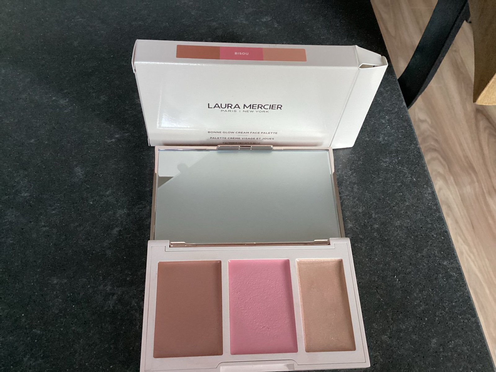 Laura Mercier Cream Face Palette - Bisou, Overige kleuren, Gehele gezicht, Ophalen of Verzenden, Zo goed als nieuw