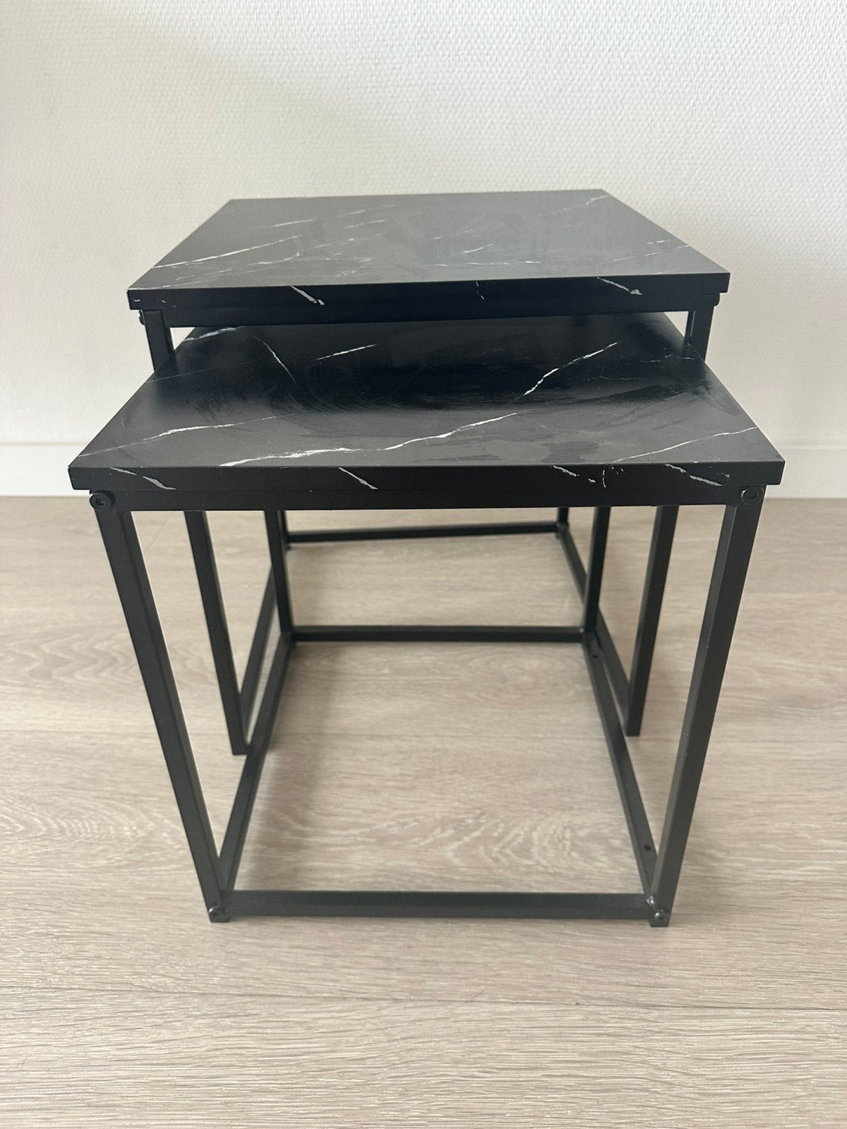Schuifbare bijzettafels, Minder dan 55 cm, Vierkant, Zo goed als nieuw, Ophalen