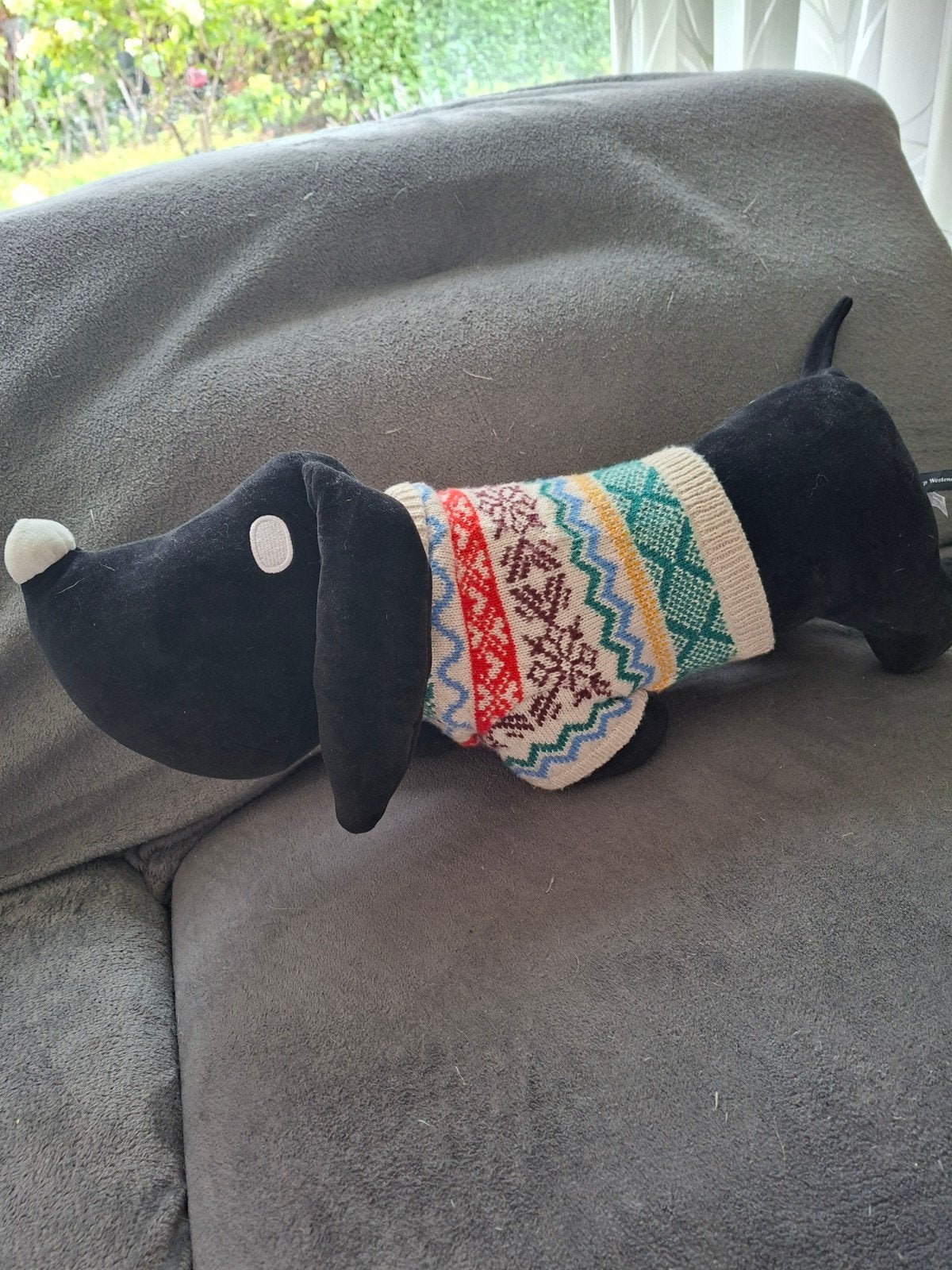 Schattige Teckel Knuffel met Gebreide Trui, Ophalen, Zo goed als nieuw