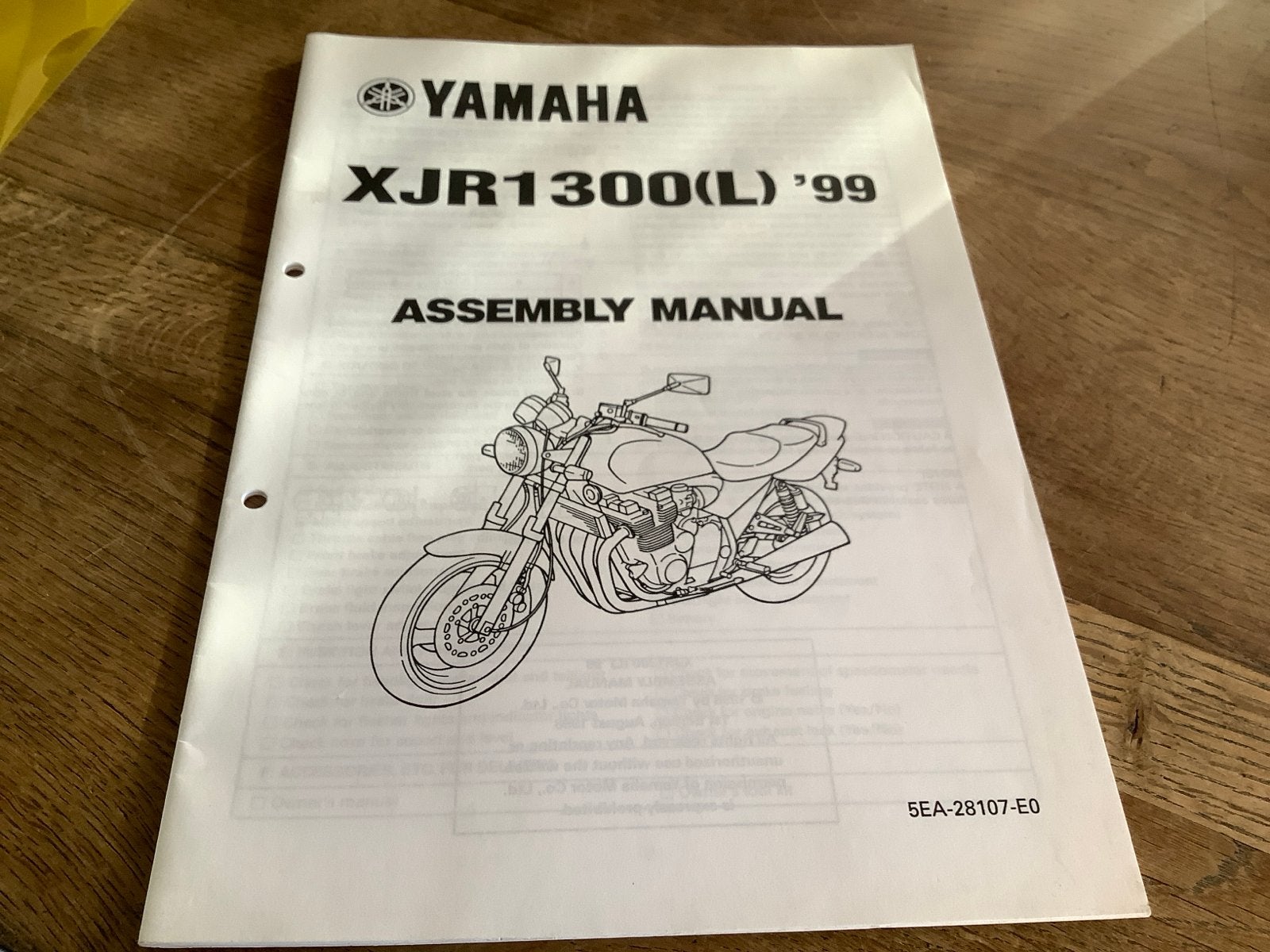 Yamaha XJR1300(L) '99 Montagehandleiding.  (401), Verzenden, Yamaha