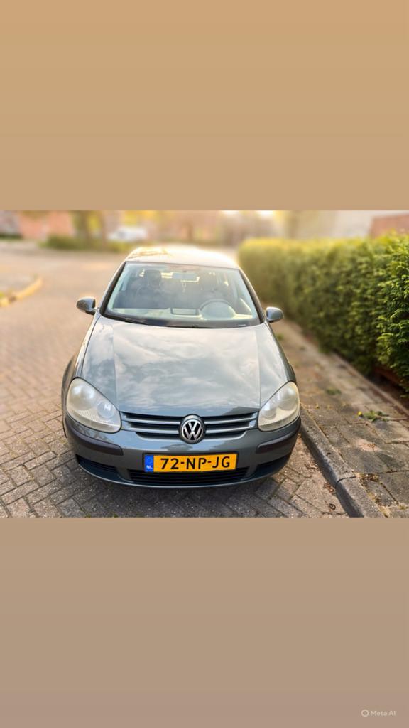 Volkswagen Golf 1.6 16V FSI 85KW 5D 2004 Groen, Auto's, Voorwielaandrijving, 4 cilinders, 620 kg, Origineel Nederlands
