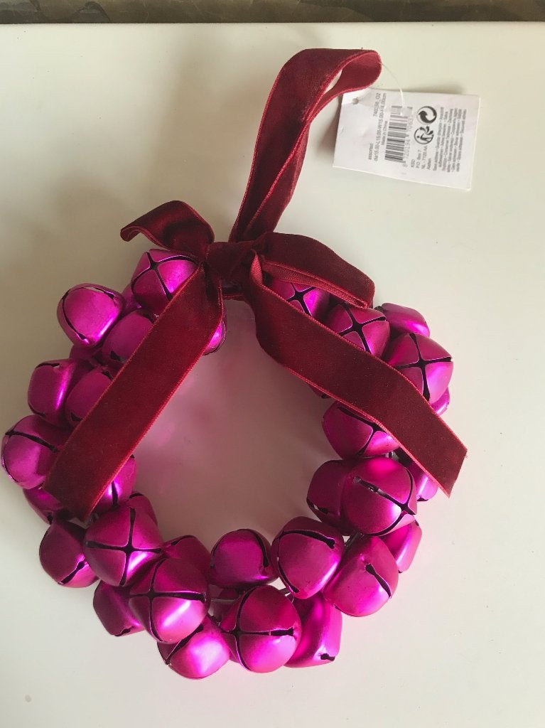 NIEUWE kerstbellenkrans fuchsia roze met fluwelen strik, Ophalen of Verzenden, Nieuw