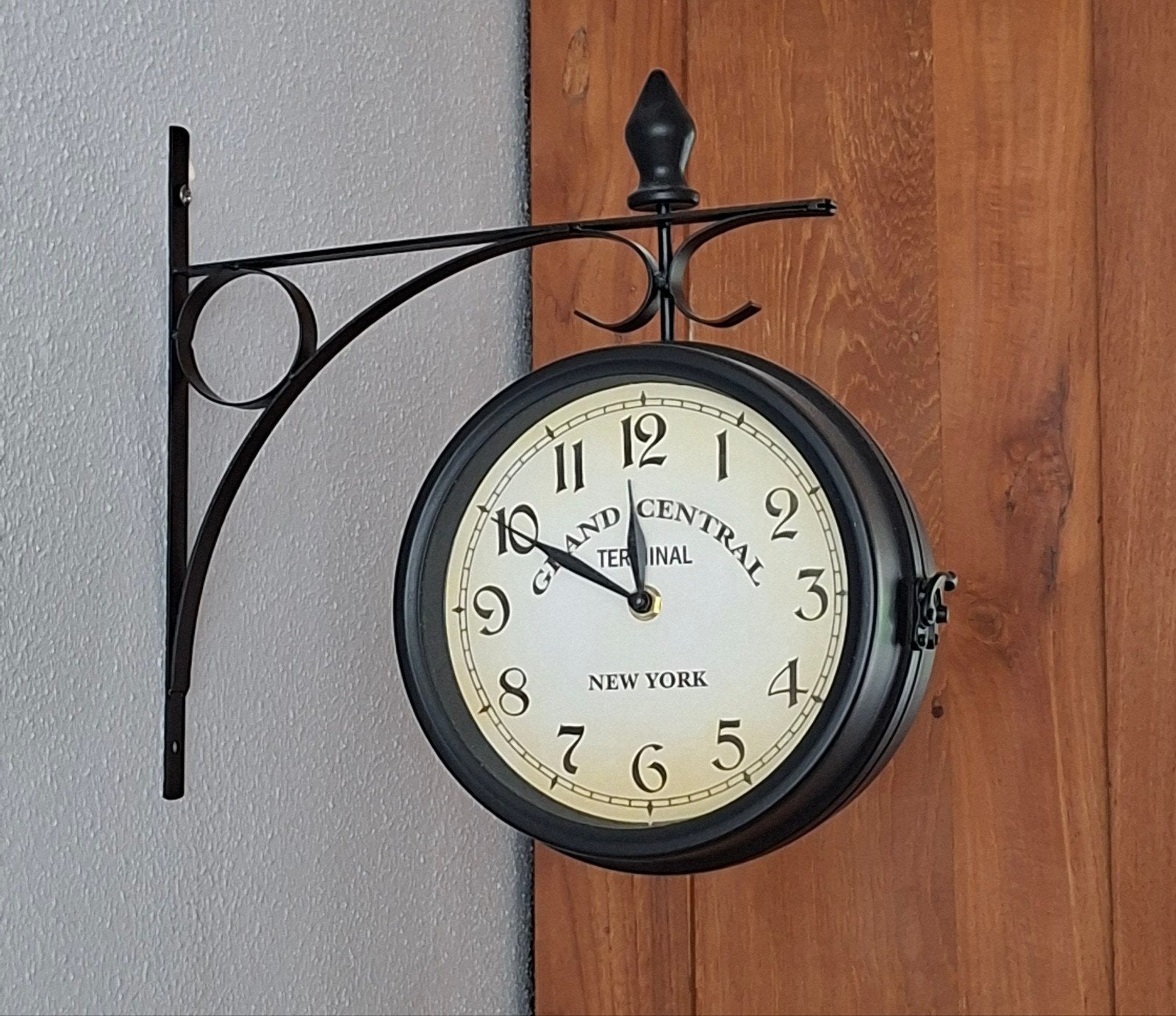 Stations klok 29cm doorsnede, Huis en Inrichting, Woonaccessoires | Klokken, Ophalen of Verzenden, Wandklok