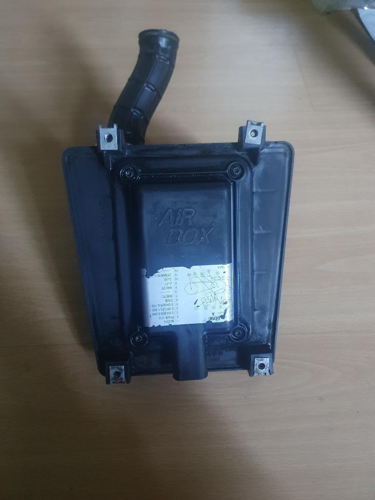 Derbi GPR50 luchtbox luchtfilter luchtfilterhuis aanzuigbuis, Ophalen of Verzenden, Zo goed als nieuw, Blok, Aprilia