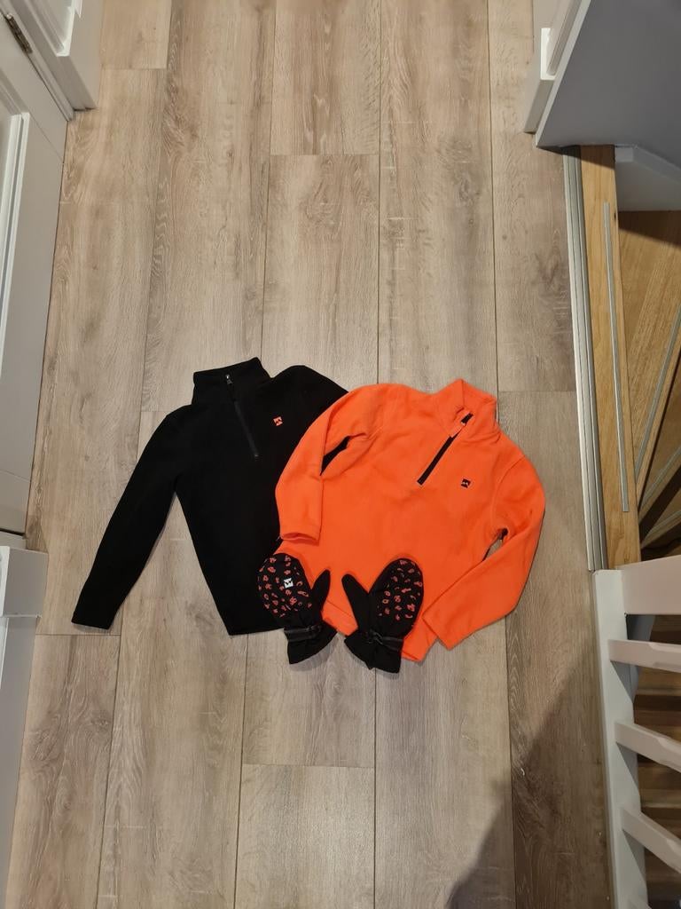 2 skipully's en wanten - maat 122/128, Verzenden, Zo goed als nieuw, WE, Jongen of Meisje