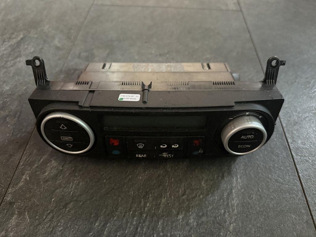 Volkswagen T5 Multivan climatronic paneel, Gebruikt, -, Volkswagen, -