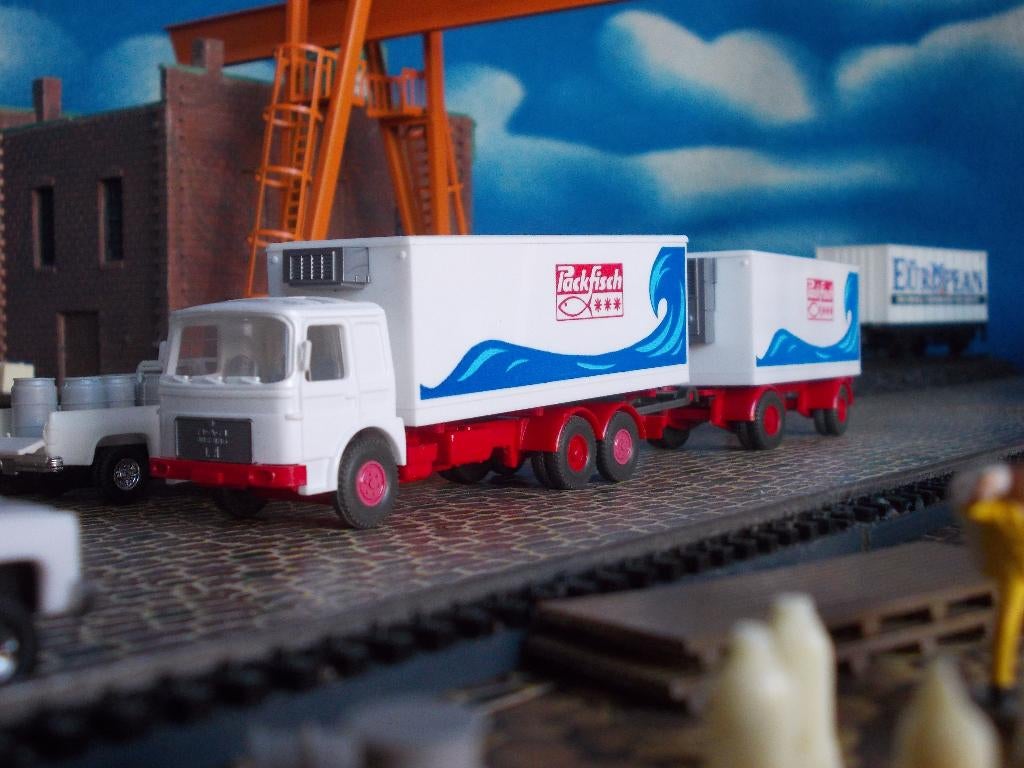 MAN - Büssing 22.320 UNL Packfisch - Wiking 472 Nieuw in OVP, Hobby en Vrije tijd, Modelauto's | 1:87, Nieuw, Bus of Vrachtwagen