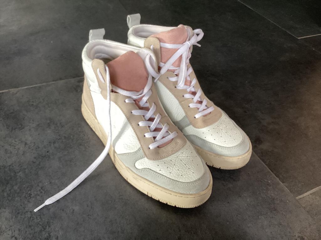 Juul & Belle leren schoenen zgan 40, Ophalen of Verzenden, Zo goed als nieuw, Wit, Sneakers of Gympen