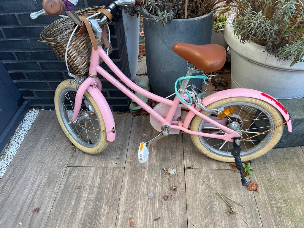 Roze Bobbin kinderfiets met mand, Fietsen en Brommers, Ophalen of Verzenden, Gebruikt, 16 inch, Handrem