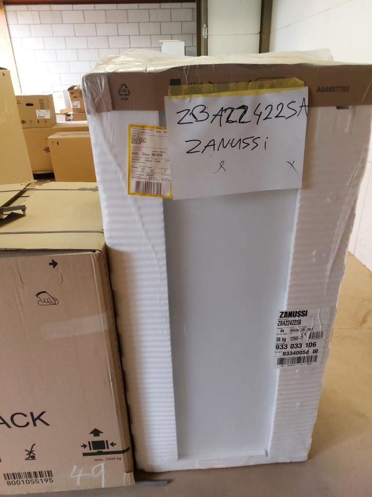 Aanbieding nieuwe Zanussi koelkast ZBA22422SA, Ophalen, 150 tot 200 liter, 120 tot 140 cm, Nieuw