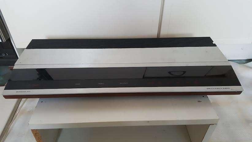B&O 2400 tuner versterker type 2001 4 x 30watt, Ophalen, Niet werkend, Analoog
