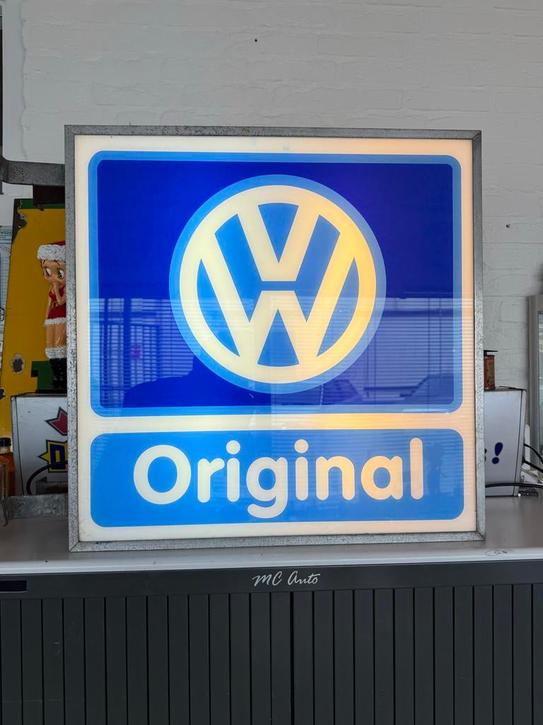 VW Volkswagen reclame lichtbak, Verzamelen, Ophalen, Gebruikt, ., Lichtbak of (neon) lamp