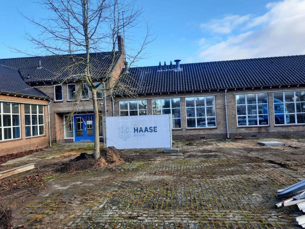 Circa 10.000 Ovh van Oordt dakpannen, zwart satinet/glazura, Doe-het-zelf en Verbouw, Dakpannen en Dakbedekking, Steen of Klei