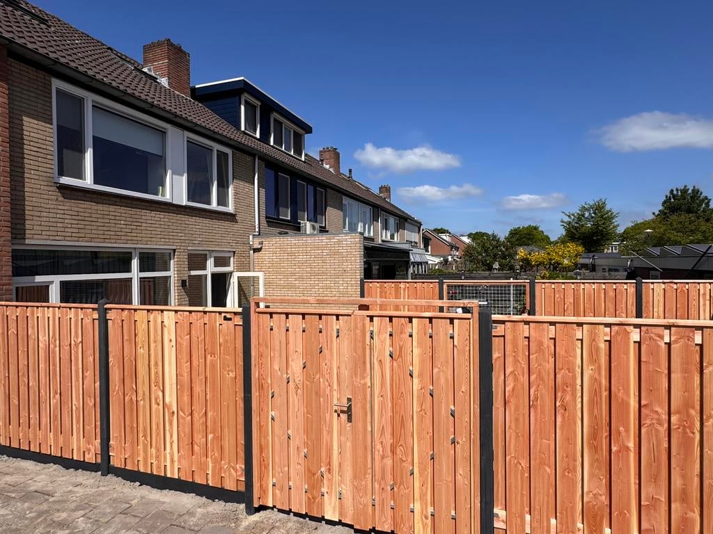 Foto 6 van HOUT BETON SCHUTTING Vanaf €95P/M met plaatsing!