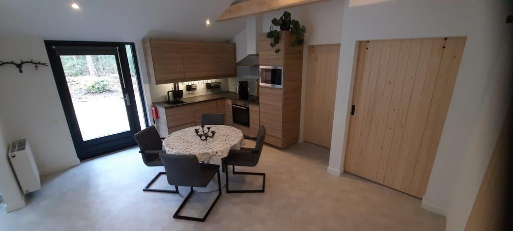 Luxe vakantiebungalow in maart nog plek!, In bos, 2 slaapkamers, Open haard, Landelijk