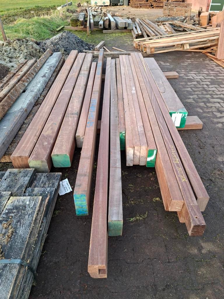 Azobé balken b-keus, Tuin en Terras, Palen, Balken en Planken, Zo goed als nieuw, Balken, 250 cm of meer, Hardhout, Ophalen